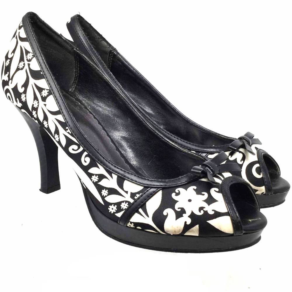 Maurices Women's Shoes Sz Us 9.5 Black White Heels - Picture 1 of 8